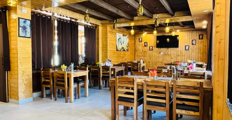 Restaurant space available for events at Dashaur Heights