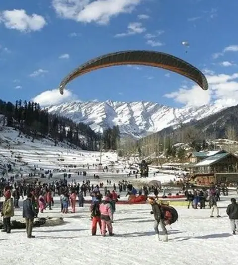 Paragliding in Solang Valley on a Manali honeymoon