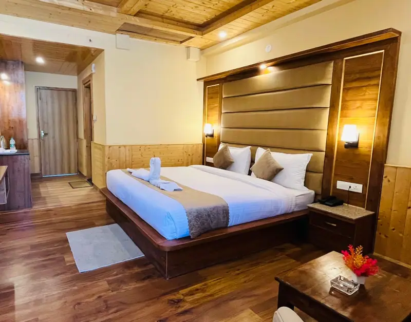Snow Mount View Room With Balcony – photo 3