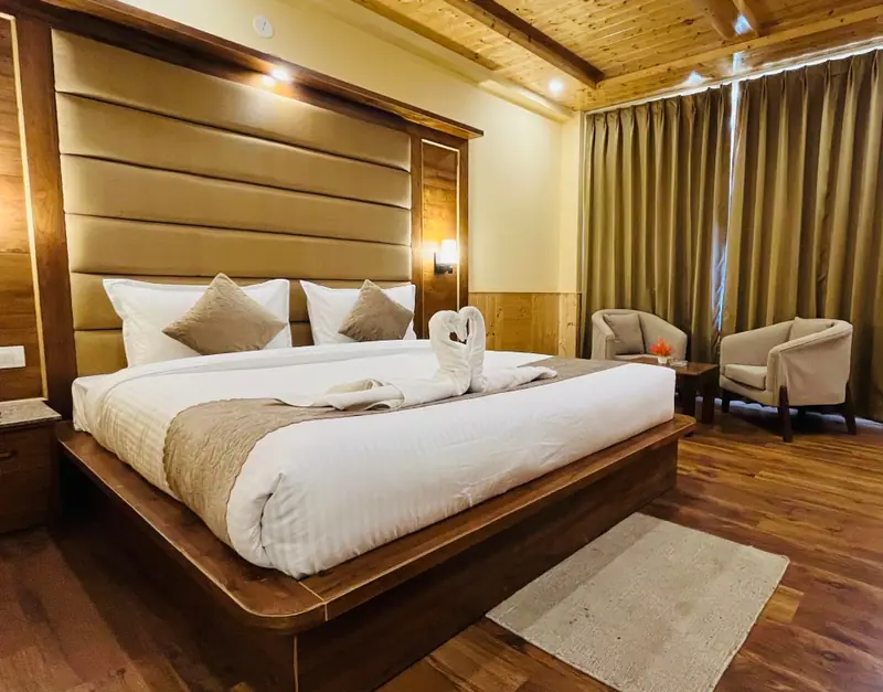 Snow Mount View Room With Balcony – photo 4