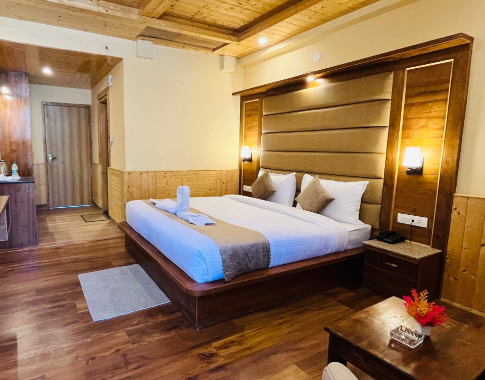 Snow Mount View Room With Balcony 